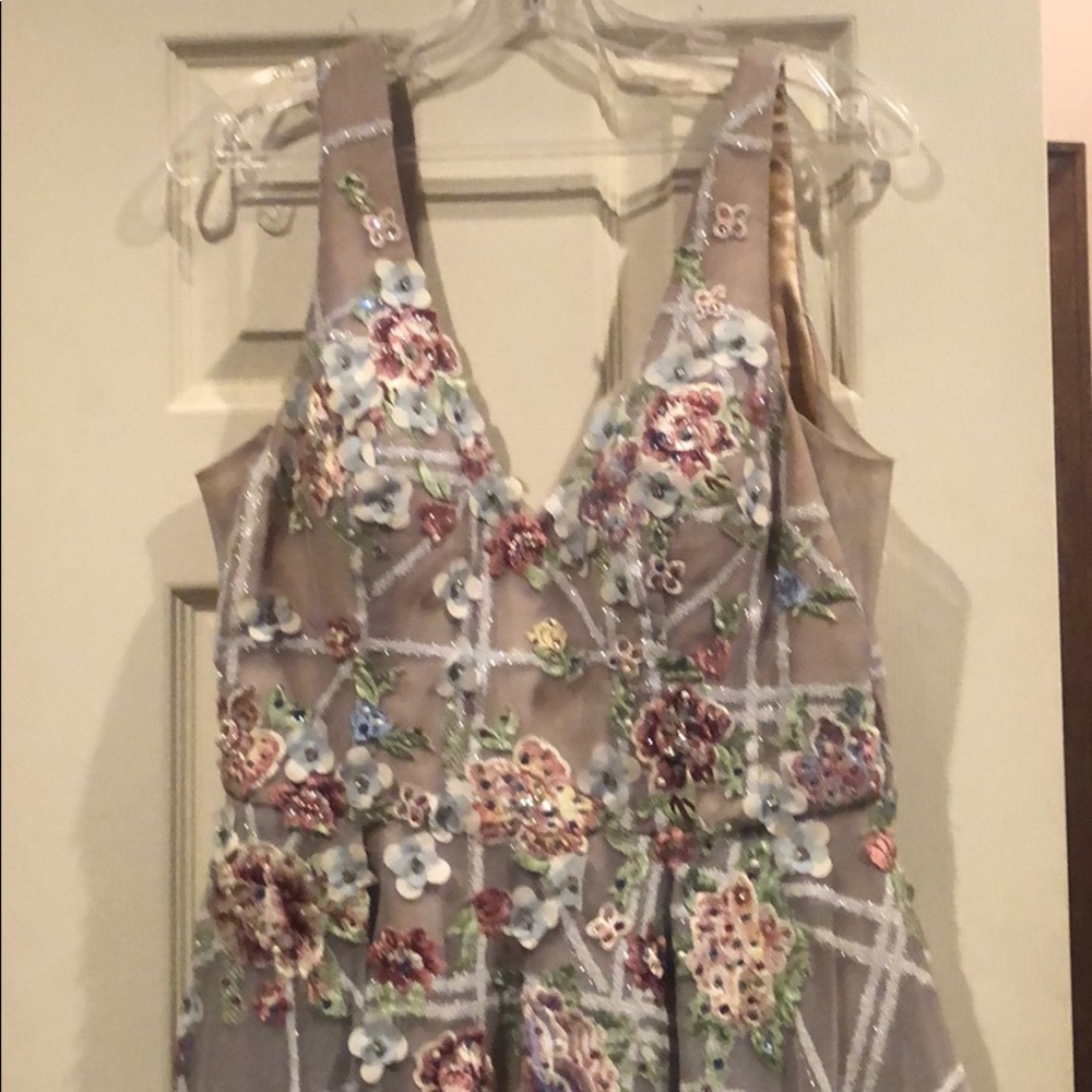Couture Elizabeth K Prom dress size M.